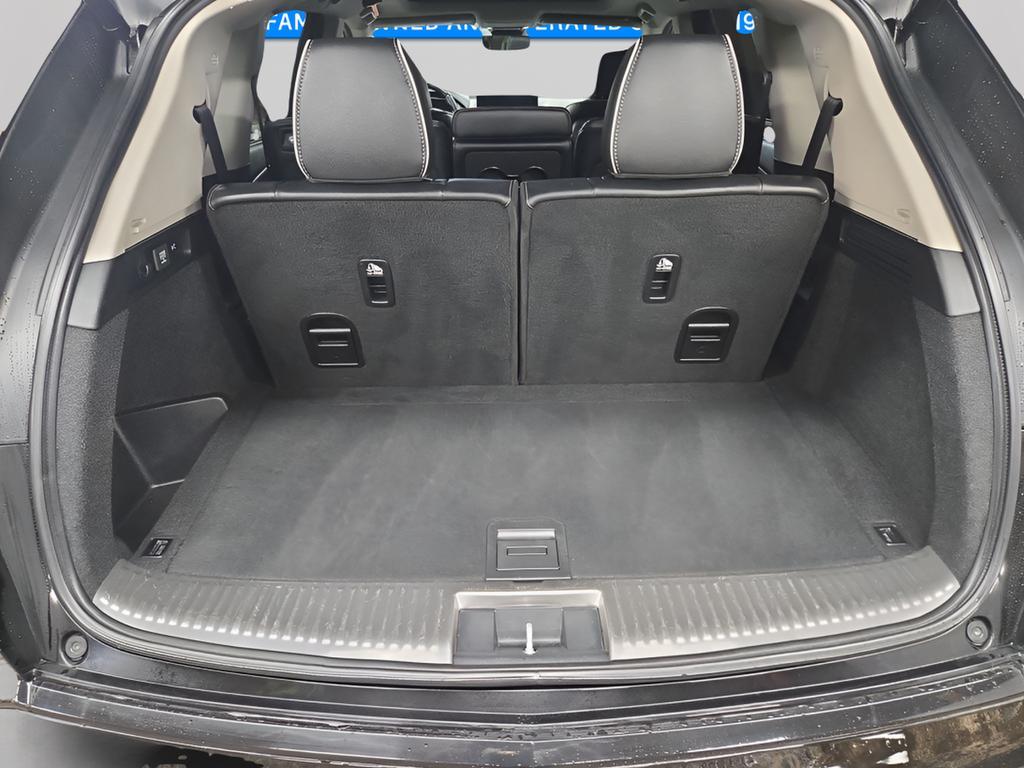 used 2022 Acura MDX car, priced at $29,345