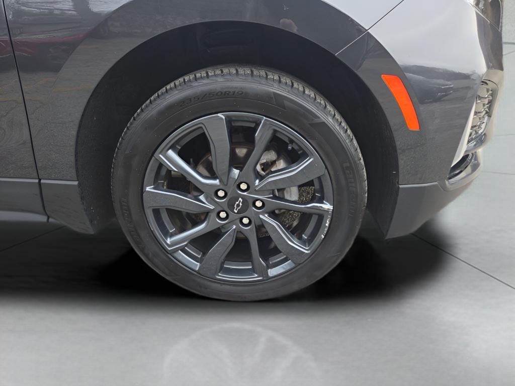 used 2023 Chevrolet Equinox car, priced at $19,779