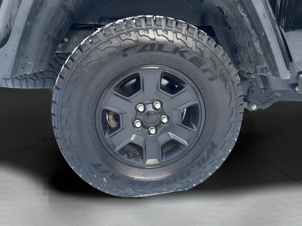 used 2022 Jeep Gladiator car, priced at $30,901