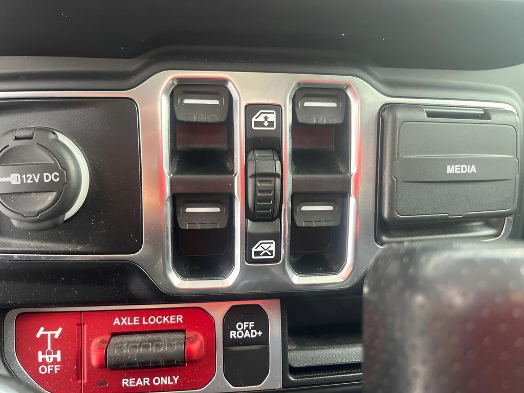 used 2022 Jeep Gladiator car, priced at $30,901