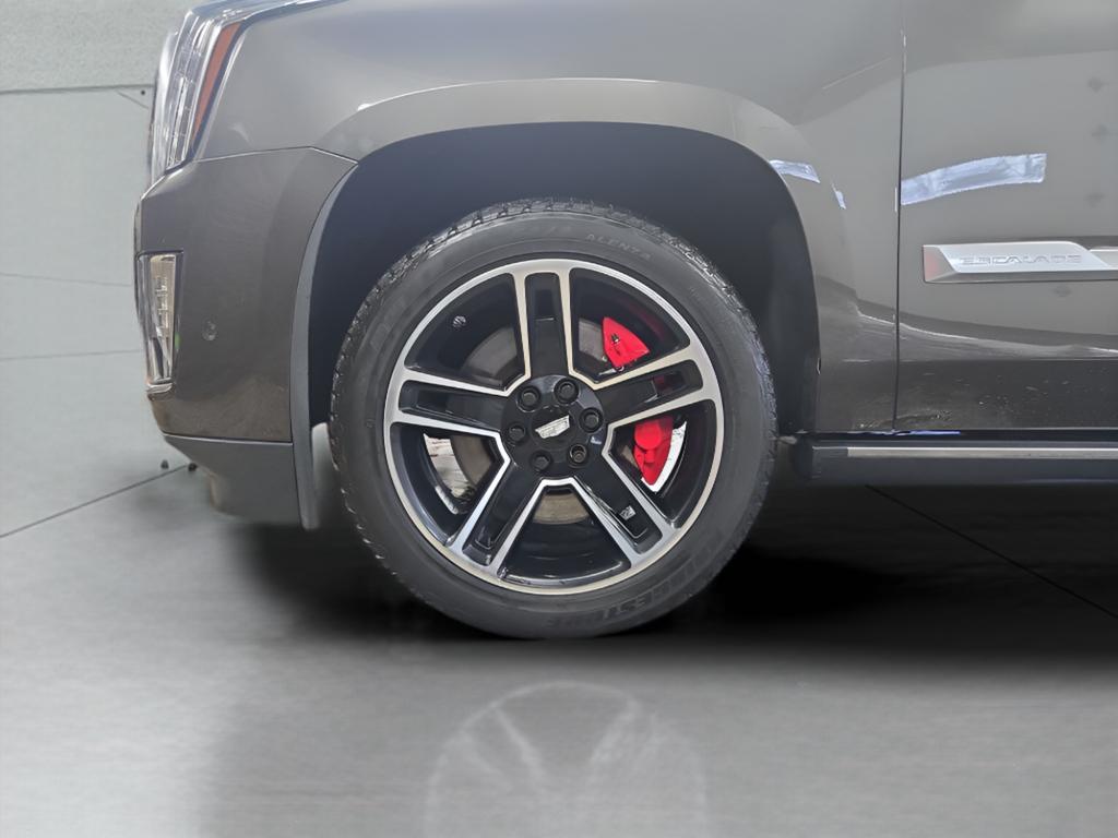 used 2020 Cadillac Escalade car, priced at $37,036