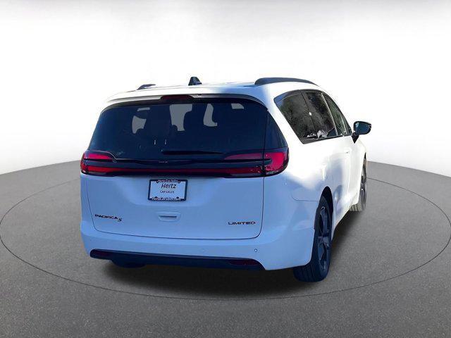 used 2025 Chrysler Pacifica car, priced at $33,713