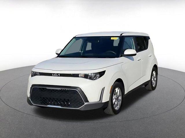 used 2025 Kia Soul car, priced at $17,473