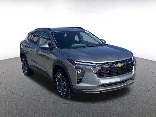 used 2025 Chevrolet Trax car, priced at $19,628