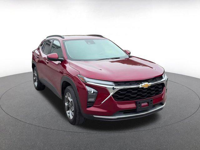used 2025 Chevrolet Trax car, priced at $21,051