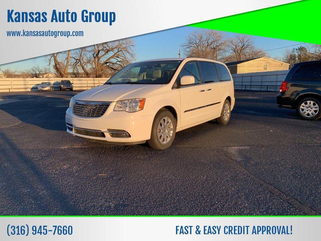 used 2016 Chrysler Town & Country car, priced at $7,999