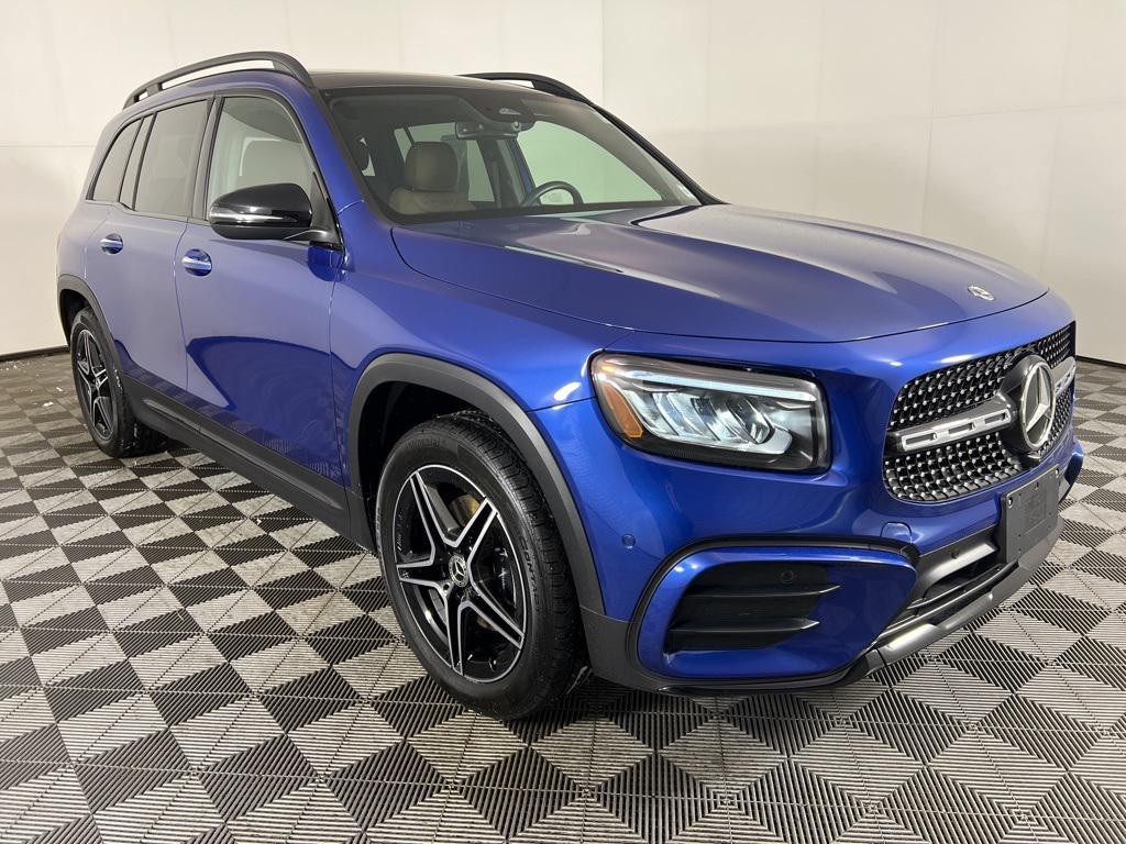 used 2025 Mercedes-Benz GLB 250 car, priced at $43,995