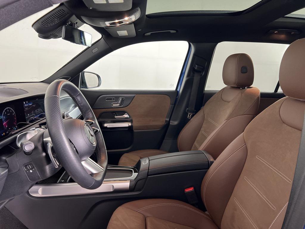 used 2025 Mercedes-Benz GLB 250 car, priced at $43,995
