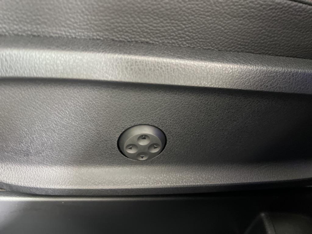 used 2025 Mercedes-Benz AMG GLB 35 car, priced at $53,579