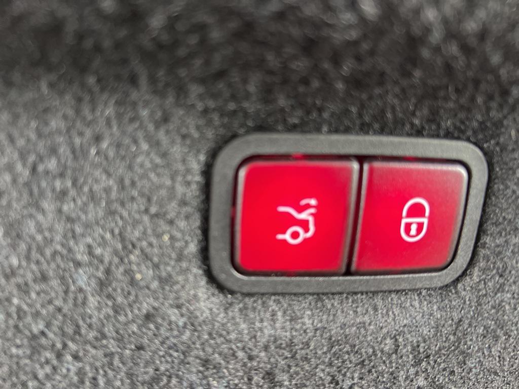 used 2022 Mercedes-Benz AMG SL 55 car, priced at $97,895