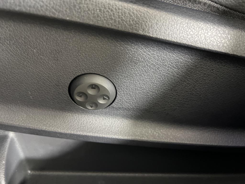 used 2025 Mercedes-Benz GLB 250 car, priced at $44,995