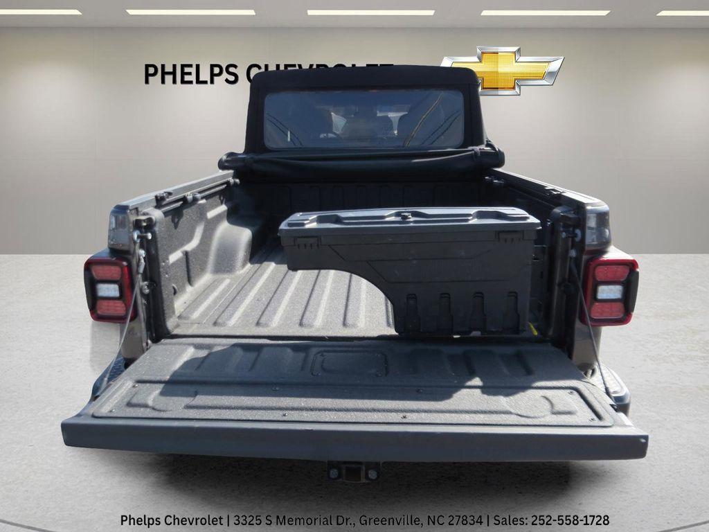 used 2024 Jeep Gladiator car, priced at $33,800