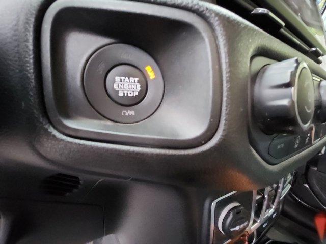 used 2024 Jeep Gladiator car, priced at $33,000