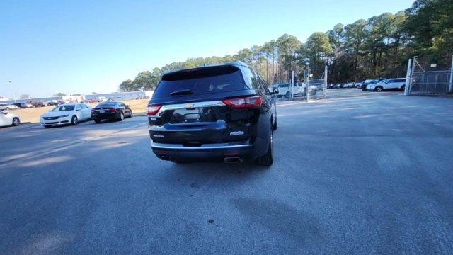 used 2021 Chevrolet Traverse car, priced at $29,400