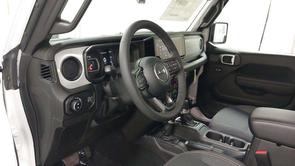 new 2026 Jeep Gladiator car, priced at $43,715