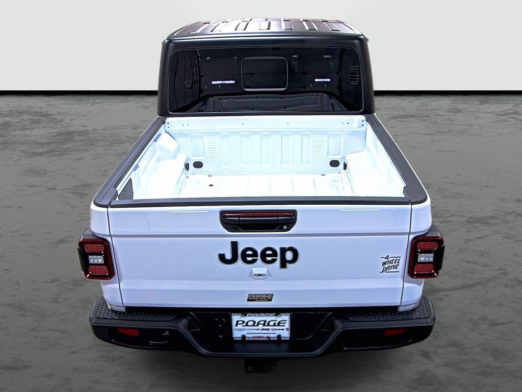 new 2026 Jeep Gladiator car, priced at $43,715