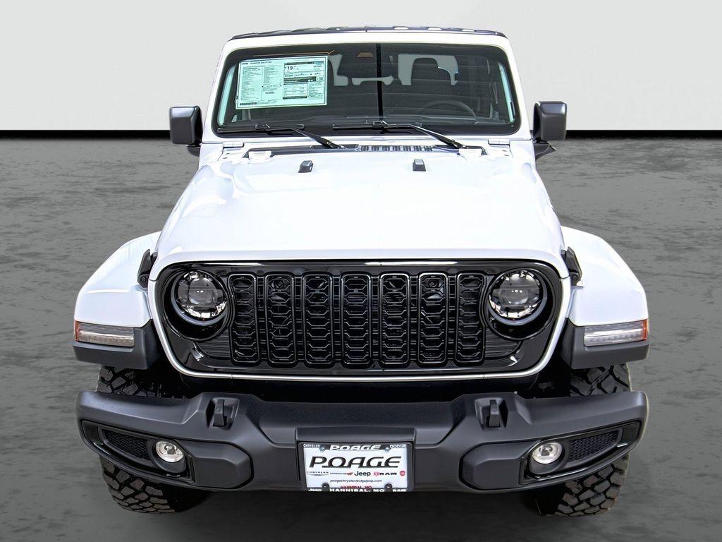 new 2026 Jeep Gladiator car, priced at $43,715