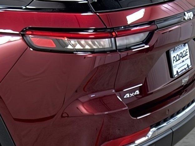 new 2026 Jeep Grand Cherokee car, priced at $40,235