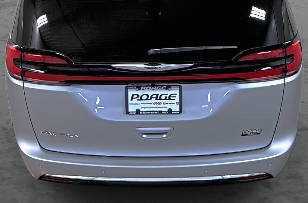 new 2026 Chrysler Pacifica car, priced at $38,535