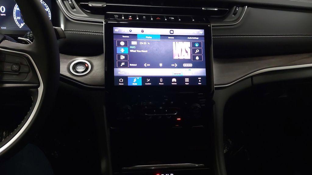 new 2025 Jeep Grand Cherokee L car, priced at $47,030