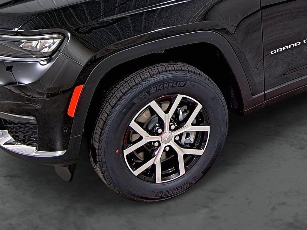 new 2025 Jeep Grand Cherokee L car, priced at $47,030