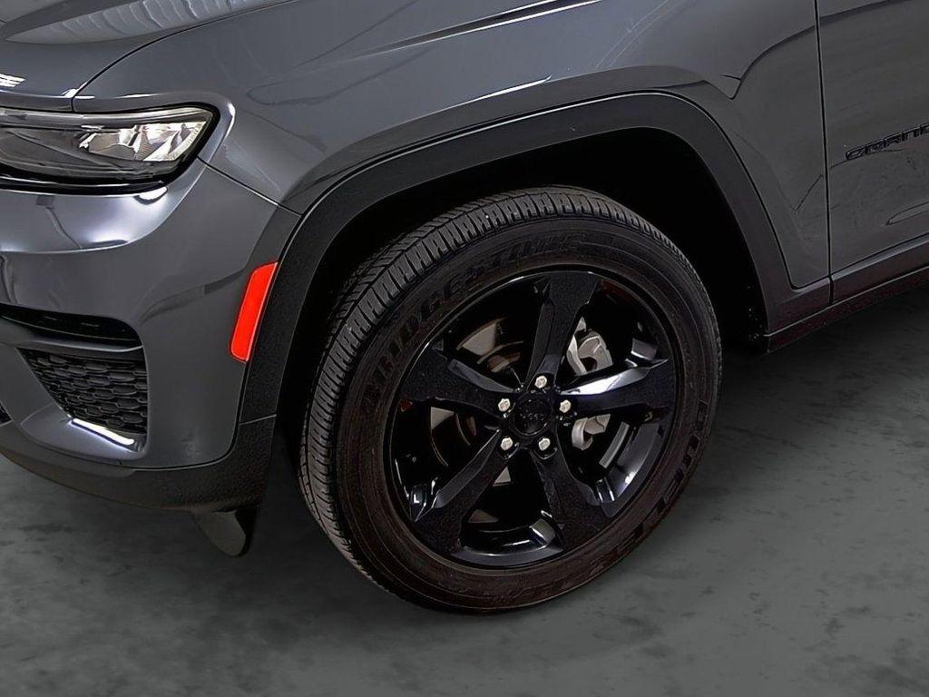 used 2023 Jeep Grand Cherokee car, priced at $33,990