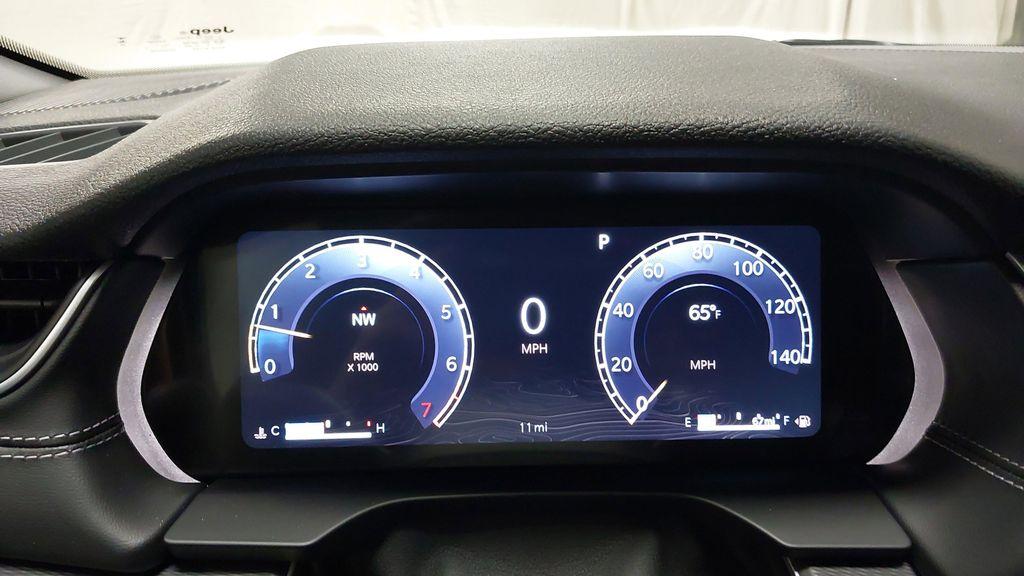 new 2025 Jeep Grand Cherokee car, priced at $36,380