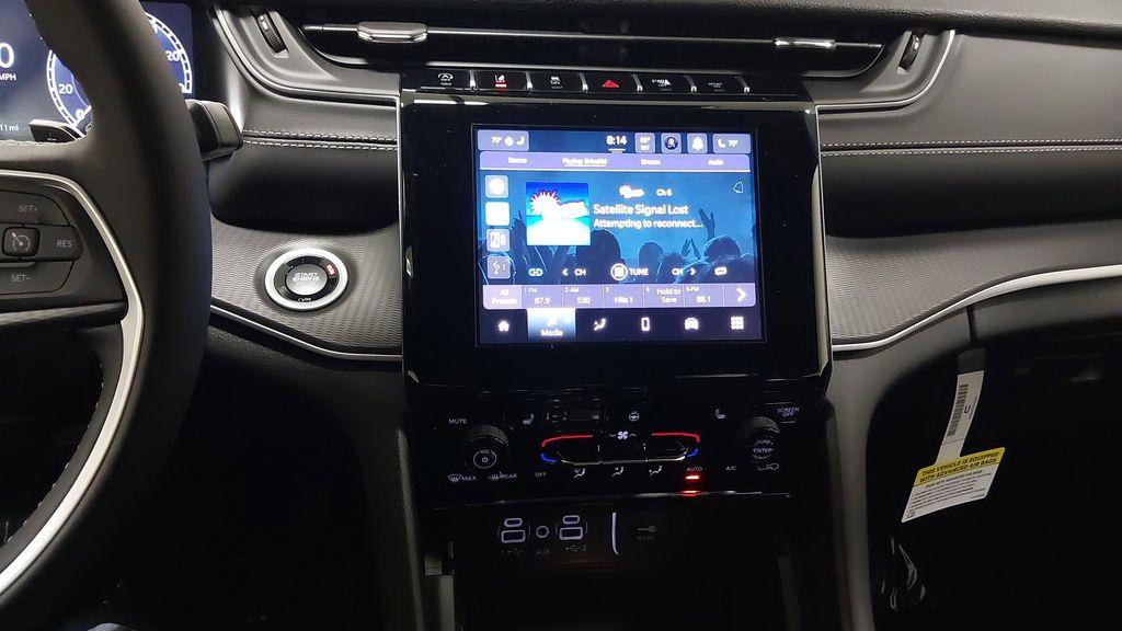 new 2025 Jeep Grand Cherokee car, priced at $36,380