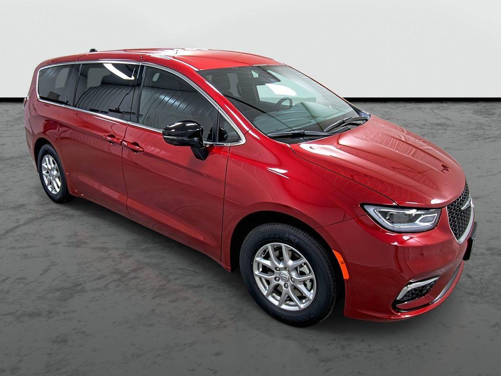 new 2026 Chrysler Pacifica car, priced at $40,655