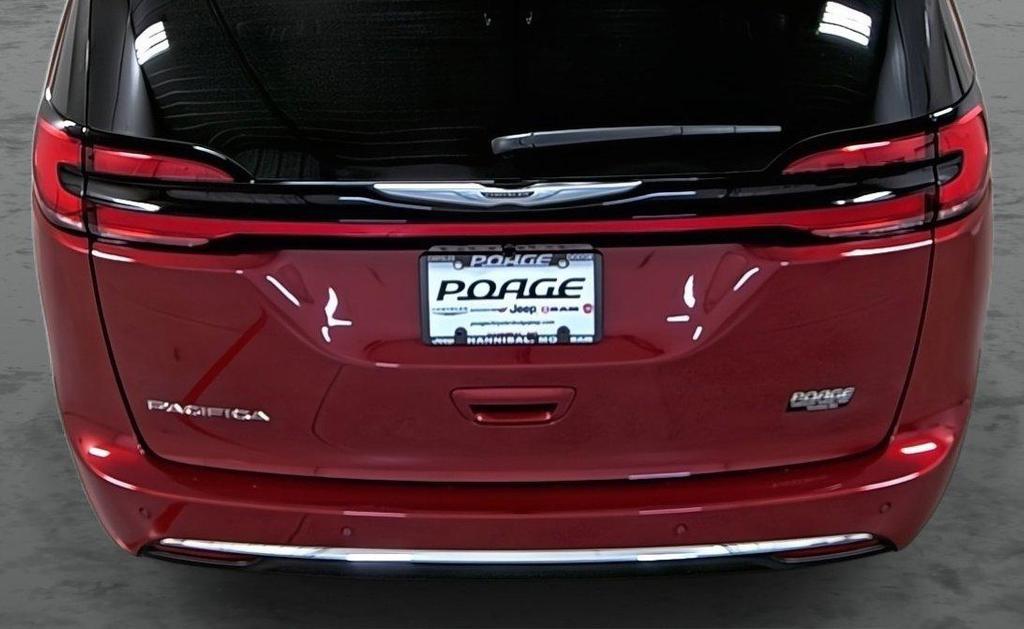 new 2026 Chrysler Pacifica car, priced at $40,655