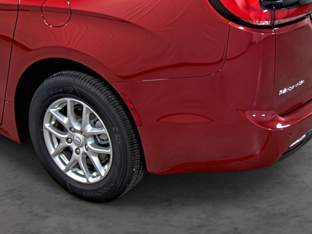 new 2026 Chrysler Pacifica car, priced at $40,655