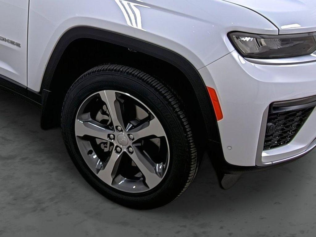 new 2026 Jeep Grand Cherokee L car, priced at $50,575