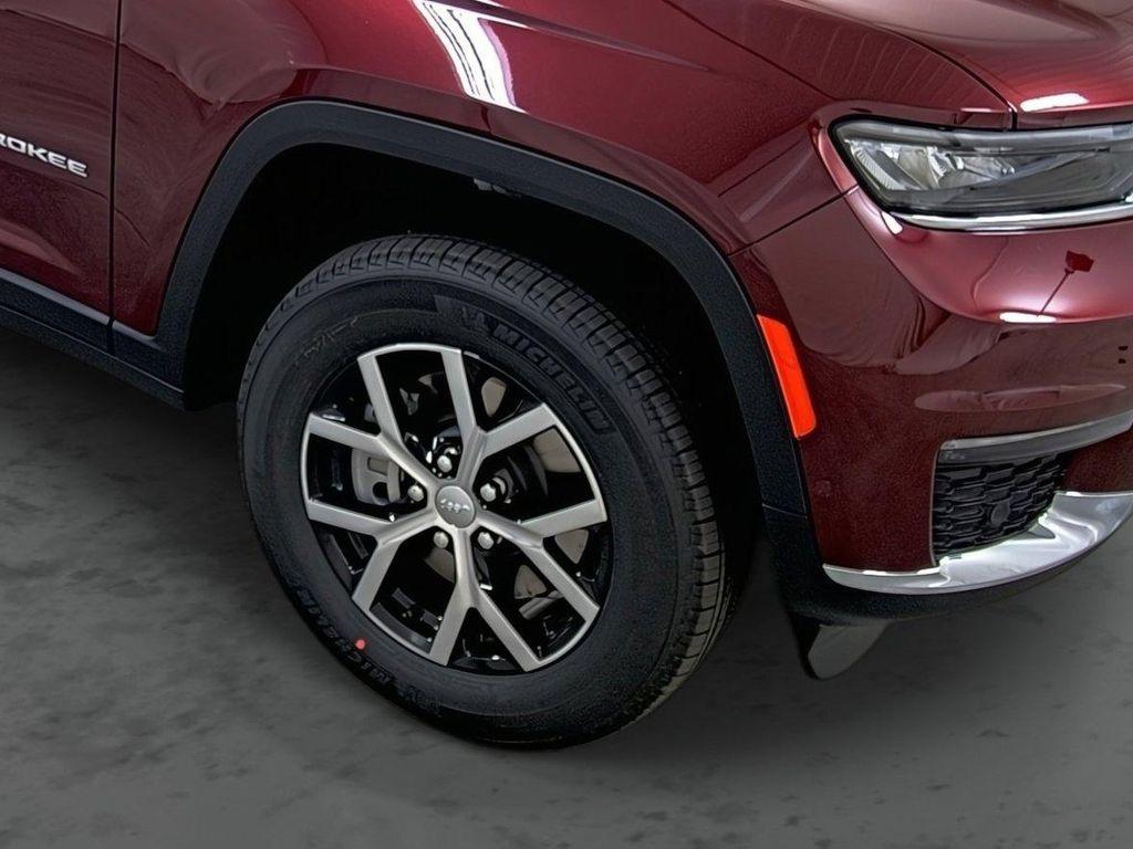 new 2025 Jeep Grand Cherokee L car, priced at $47,030