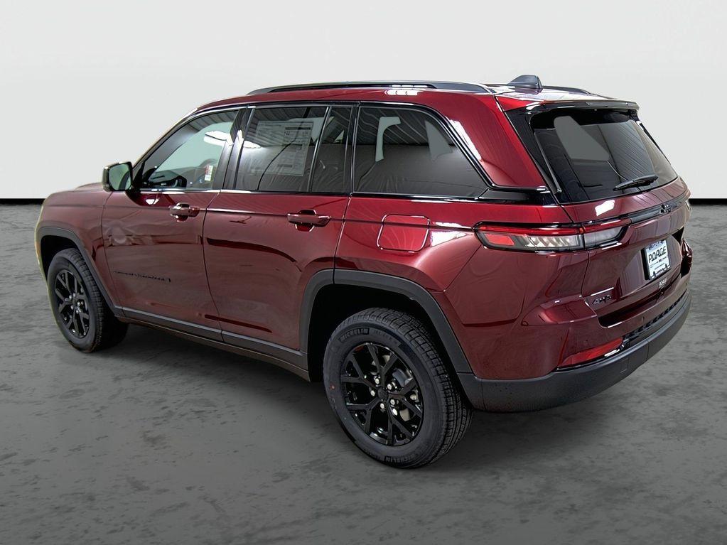 new 2025 Jeep Grand Cherokee car, priced at $37,475