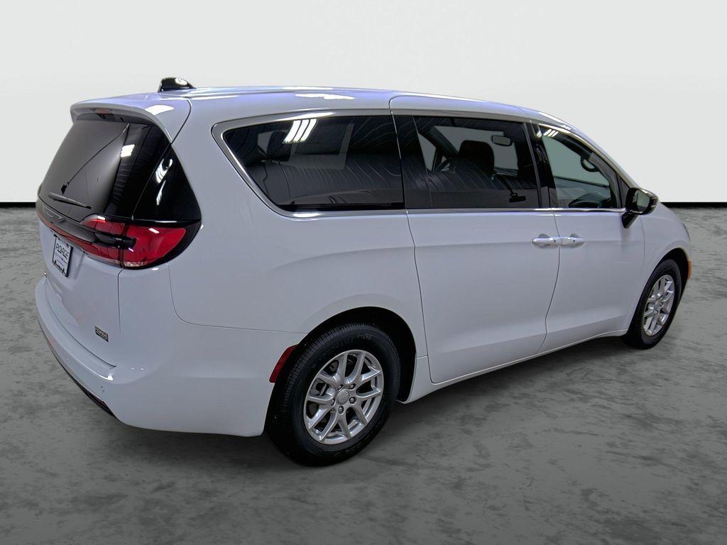 new 2027 Chrysler Pacifica car, priced at $43,589