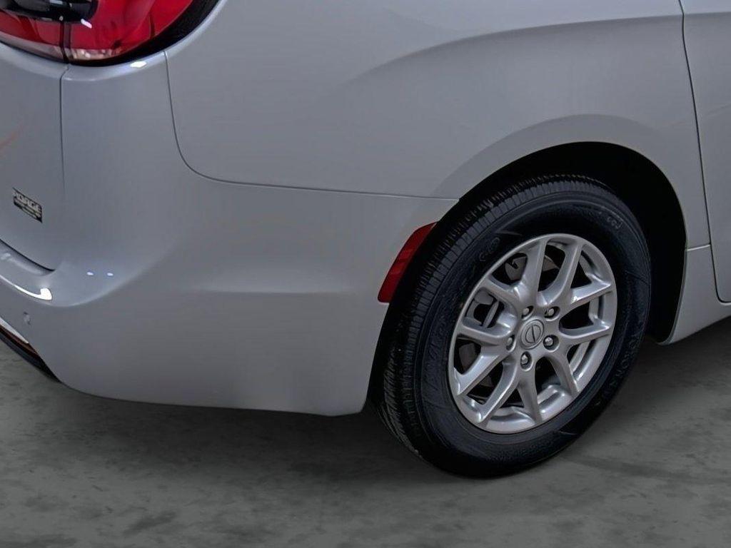 new 2026 Chrysler Pacifica car, priced at $36,635