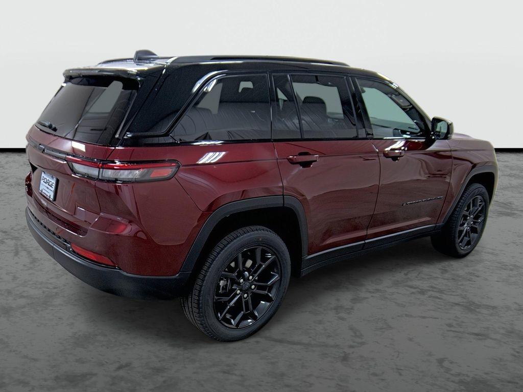 new 2025 Jeep Grand Cherokee car, priced at $44,480