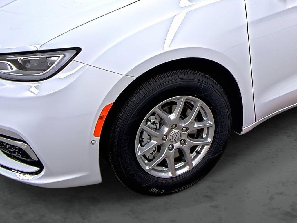 new 2026 Chrysler Pacifica car, priced at $40,160