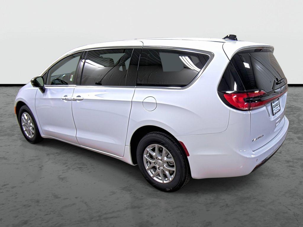new 2026 Chrysler Pacifica car, priced at $40,160