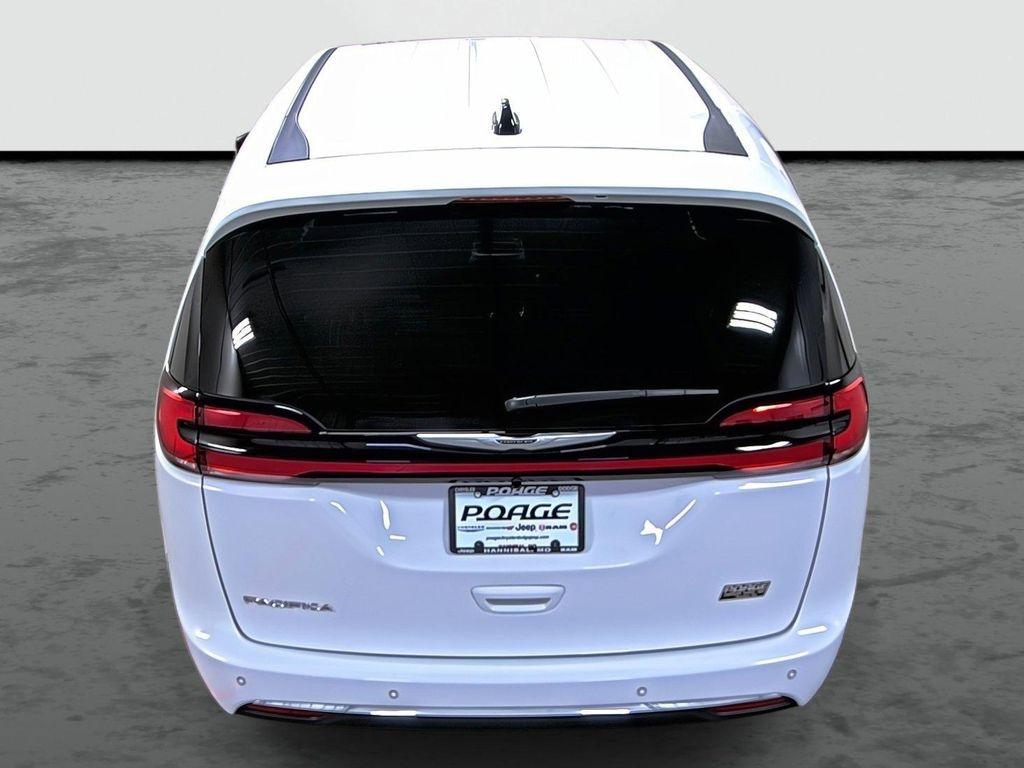 new 2026 Chrysler Pacifica car, priced at $40,160