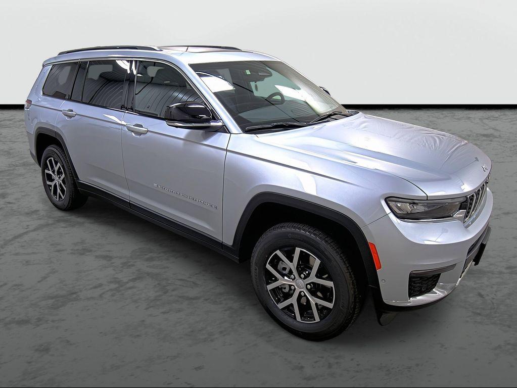 new 2025 Jeep Grand Cherokee L car, priced at $44,530