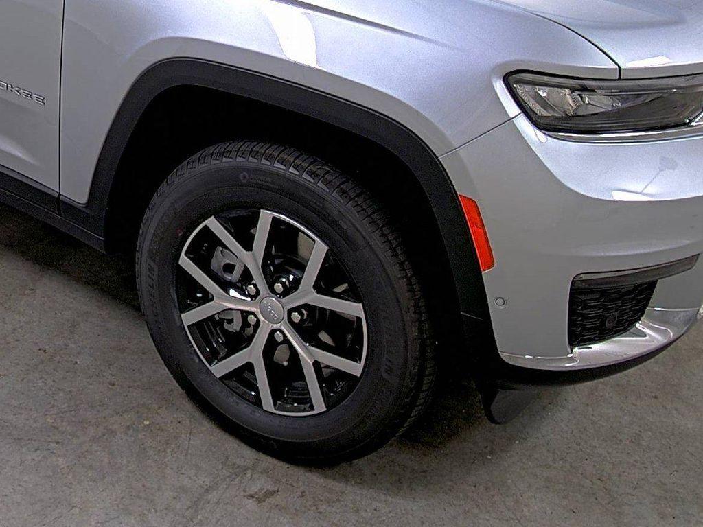 new 2025 Jeep Grand Cherokee L car, priced at $44,530