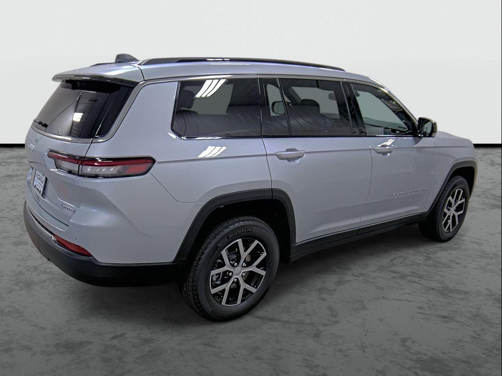 new 2025 Jeep Grand Cherokee L car, priced at $44,530
