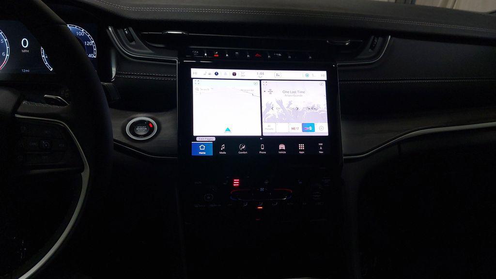 new 2025 Jeep Grand Cherokee car, priced at $54,635