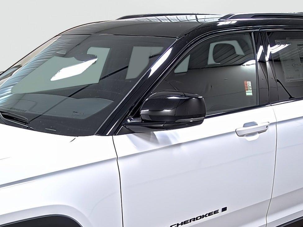 new 2025 Jeep Grand Cherokee car, priced at $54,635