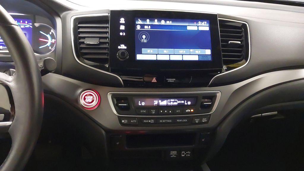 used 2022 Honda Pilot car, priced at $31,624