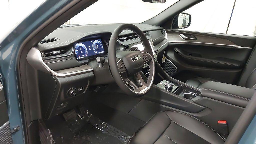 new 2026 Jeep Grand Cherokee car, priced at $46,155