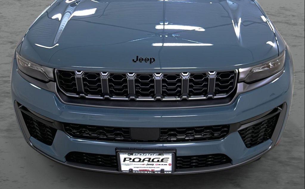 new 2026 Jeep Grand Cherokee car, priced at $46,155