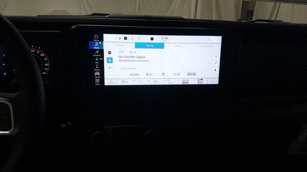 new 2025 Jeep Wrangler car, priced at $49,178