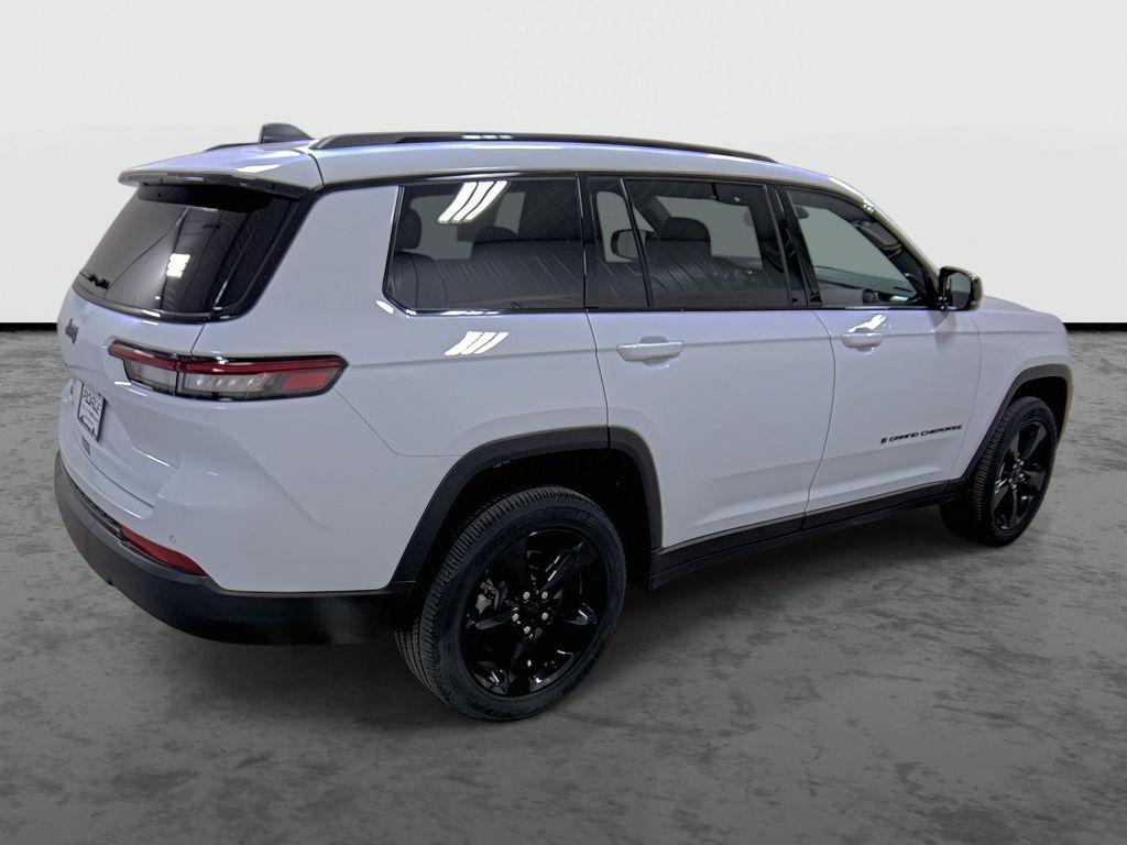 used 2025 Jeep Grand Cherokee L car, priced at $39,990
